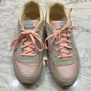 Saucony Shadow sneakers